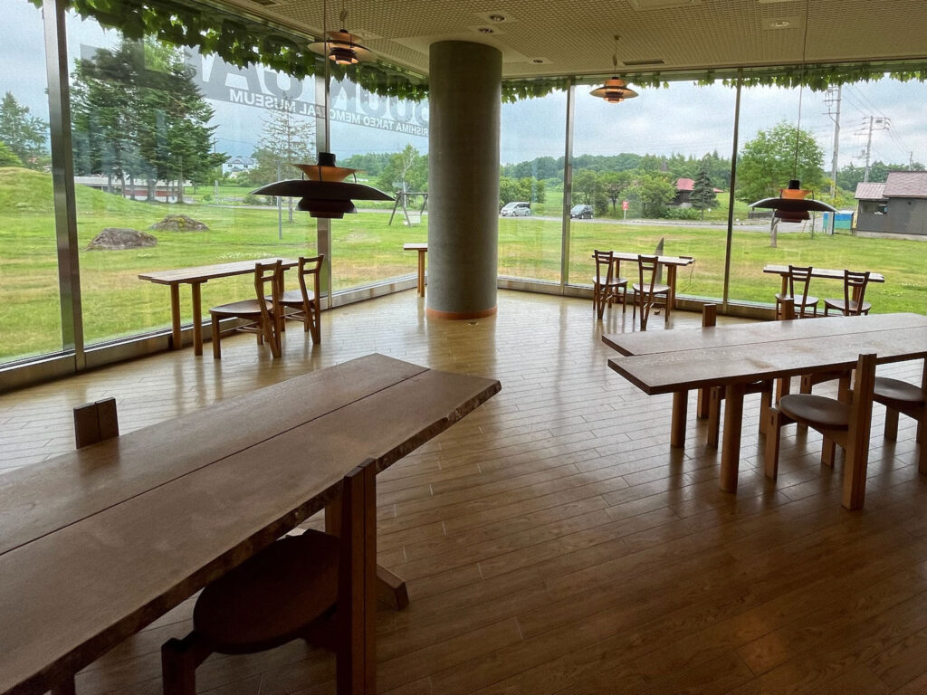 晴れでも、雨でも、心地いい。有島記念館ブックカフェで、文学の薫りを感じる休日。