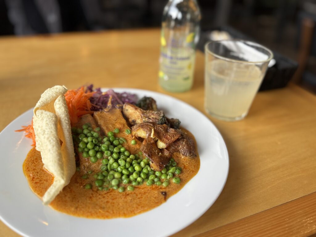 ニセコでランチと共に、旅気分を味わう。WHITE BIRCH CAFEのわんぱくサンド